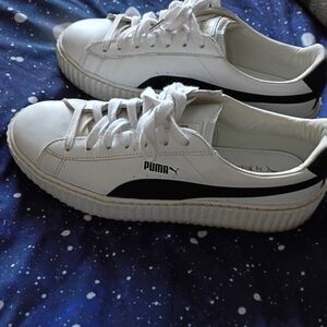 Puma White and Black Casual Sneakers